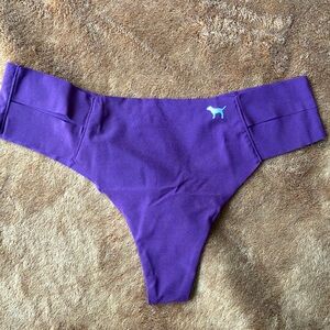 Plum Victoria’s Secret PINK thong BNWT Size M